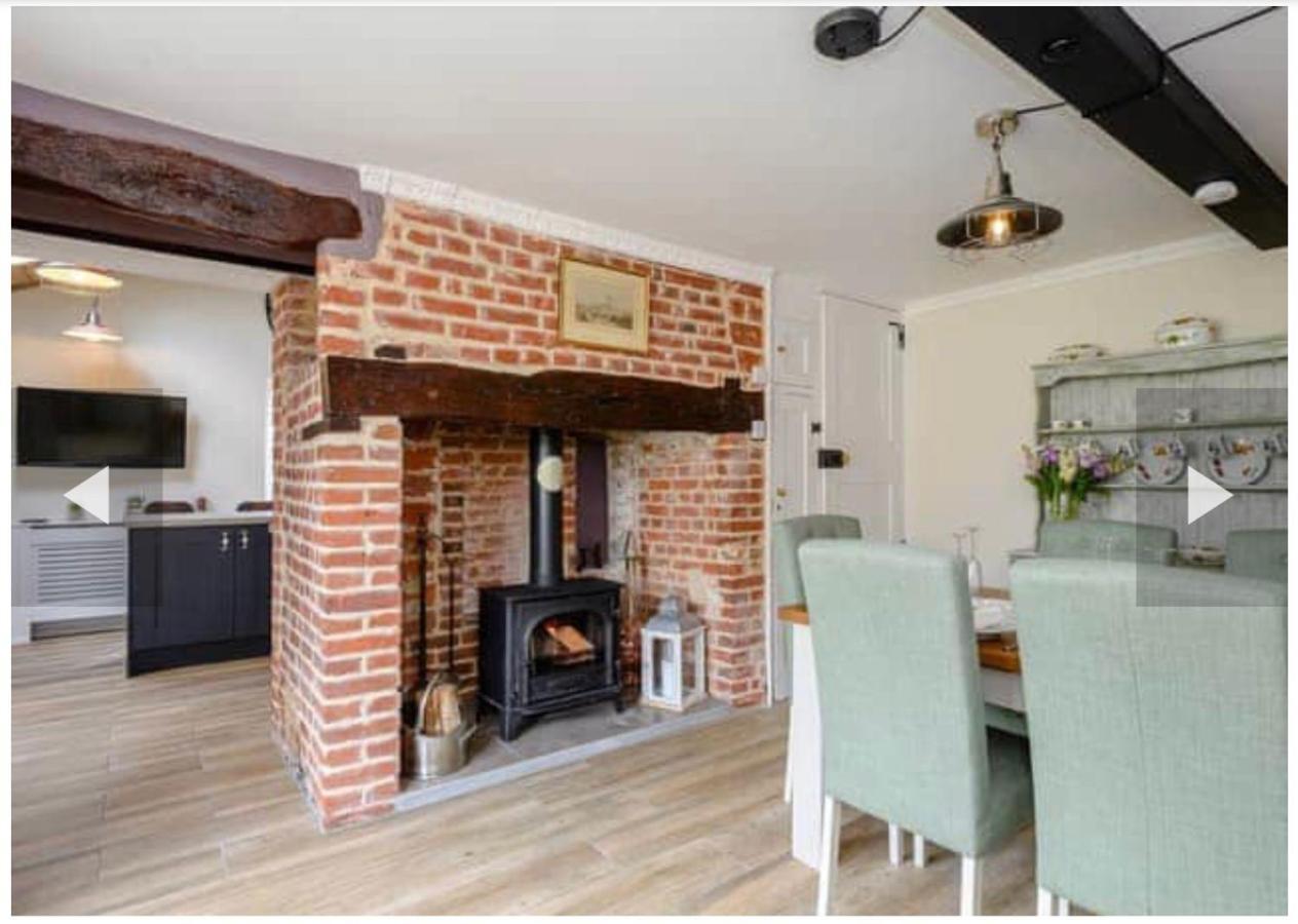 West Cottage. Central, Beautiful, 2 Mins To Beach. 克罗默 外观 照片